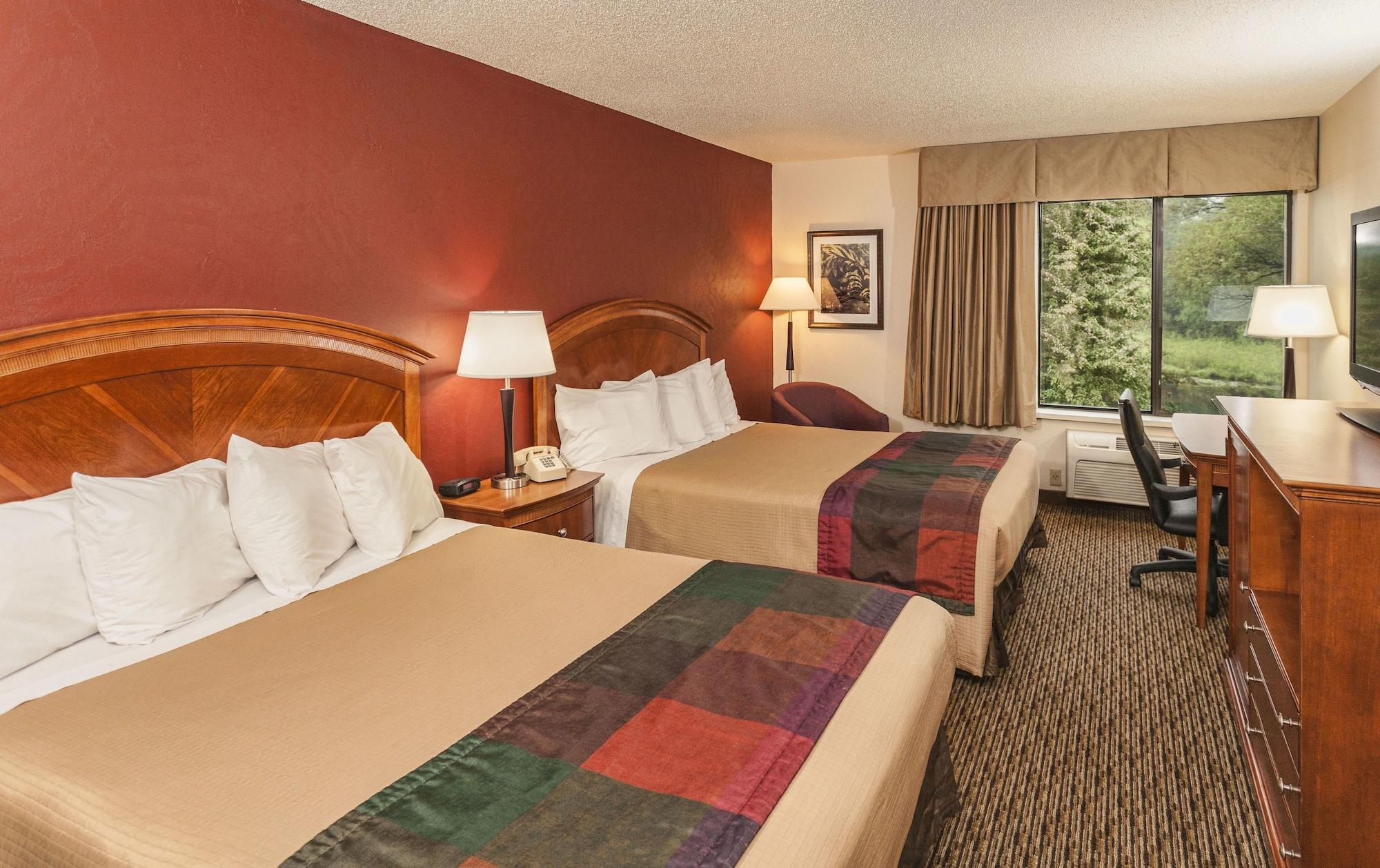 Best Western Spooner Riverplace Bagian luar foto